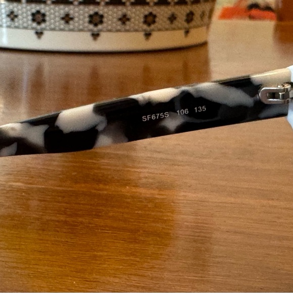 Salvatore Ferragamo White Women’s Sunglasses - Picture 5 of 5